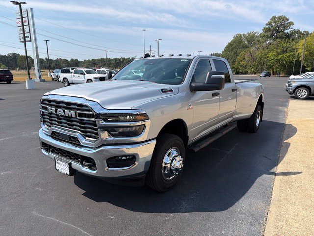 New 2027 RAM 3500 Tradesman AWD/4WD image 6