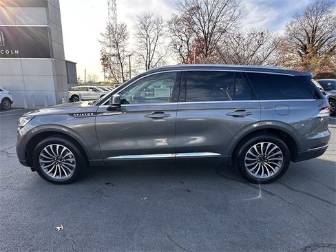 Certified 2024 Lincoln Aviator Premiere w/ Premium Package image 8