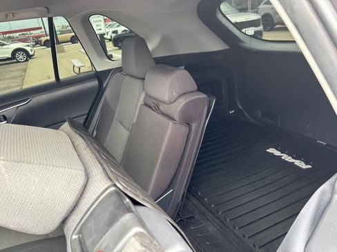 Used 2022 Toyota RAV4 XLE w/ Convenience Package AWD/4WD image 30