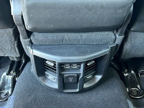 Used 2024 RAM 2500 Laramie AWD/4WD image 25