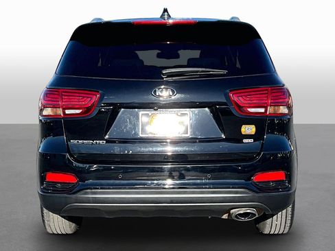 Used 2019 Kia Sorento LX w/ LX Convenience Package FWD image 4
