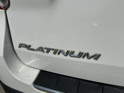 Used 2020 Ford Explorer Platinum w/ Premium Technology Package AWD/4WD image 13