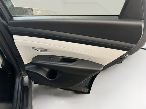 Used 2025 Hyundai Tucson SEL AWD/4WD image 31