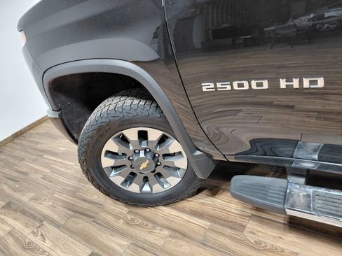 Used 2024 Chevrolet Silverado 2500 Custom w/ Custom Convenience Package AWD/4WD image 17