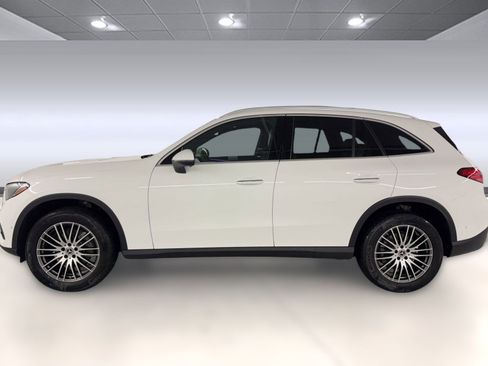 Certified 2026 Mercedes-Benz GLC 300 image 2