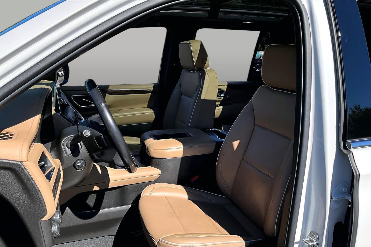 Used 2021 Chevrolet Tahoe Premier AWD/4WD image 8