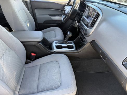 Used 2015 Chevrolet Colorado LT w/ LT Convenience Package image 12