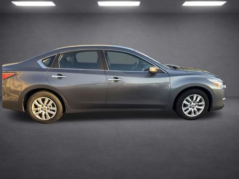 Used 2015 Nissan Altima 2.5 S w/ Power Driver Seat Package FWD image 25
