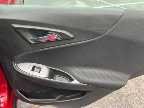 Used 2016 Chevrolet Malibu LT FWD image 19