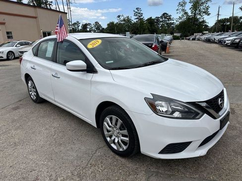 Used 2019 Nissan Sentra S FWD image 3