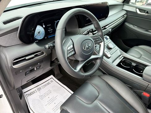 Used 2024 Hyundai Palisade Limited AWD/4WD image 27
