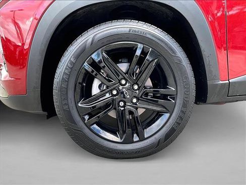 Used 2024 Chevrolet Trax ACTIV FWD image 10