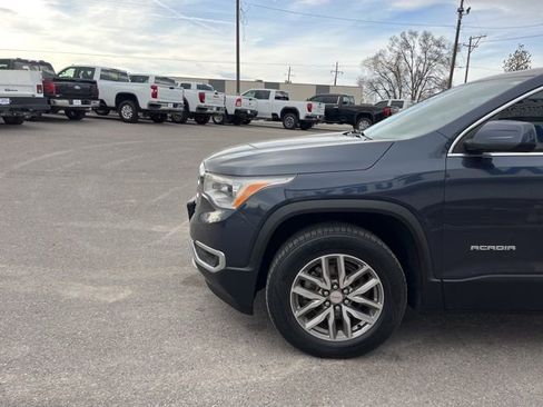 Used 2018 GMC Acadia SLE FWD image 4