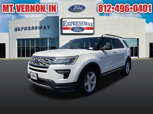 Used 2018 Ford Explorer XLT FWD image 1