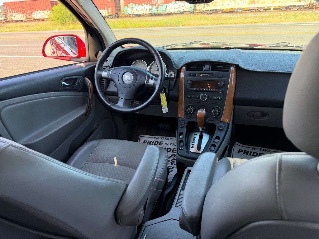 Used 2006 Saturn Vue 2WD V6 w/ Sun & Sound Pkg image 28