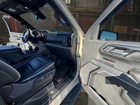 Certified 2022 GMC Sierra 1500 AT4X image 17