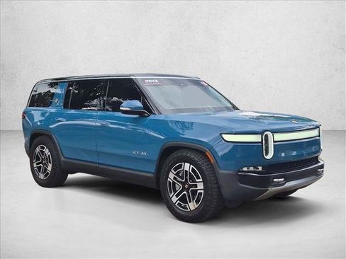Used 2024 Rivian R1S Adventure AWD/4WD image 3