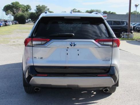 Used 2024 Toyota RAV4 SE AWD/4WD image 4