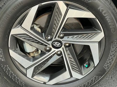 Used 2024 Hyundai Tucson Limited FWD image 7