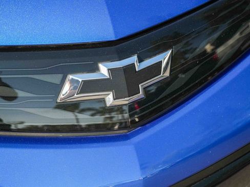 Used 2019 Chevrolet Bolt Premier FWD image 10