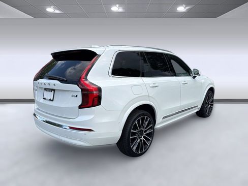 New 2026 Volvo XC90 B6 Plus w/ Protection Package Premier AWD/4WD image 9
