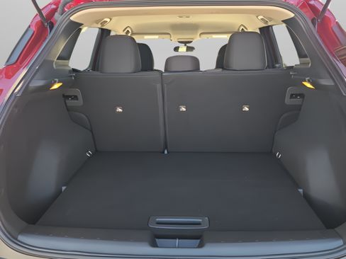 Certified 2025 Nissan Kicks SV FWD image 9