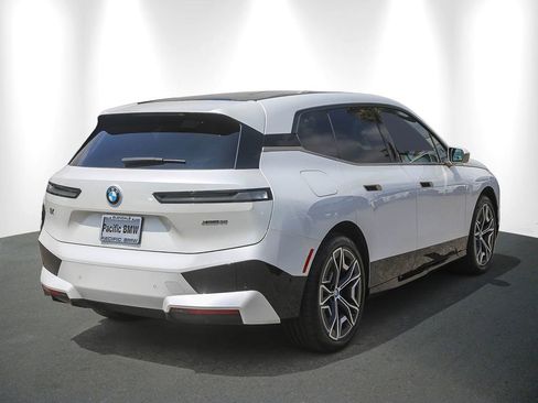Certified 2024 BMW iX xDrive50 w/ Premium Package AWD/4WD image 6