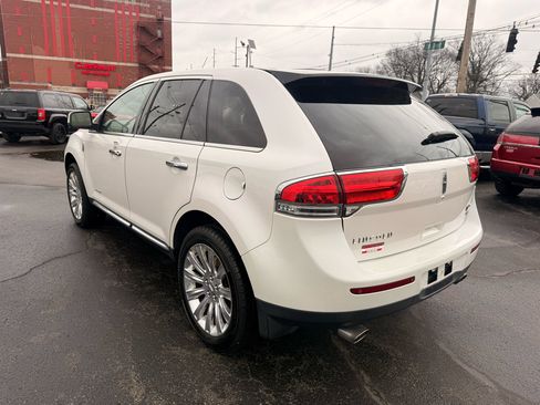 Used 2011 Lincoln MKX AWD w/ 102A Rapid Spec Order Code image 5