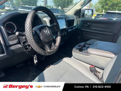 Used 2016 RAM 1500 Express AWD/4WD image 9