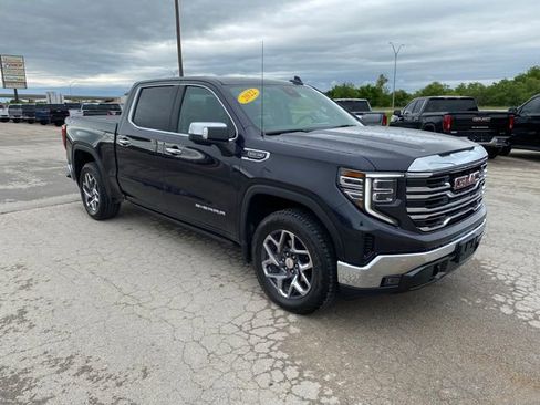 Used 2022 GMC Sierra 1500 SLT AWD/4WD image 8