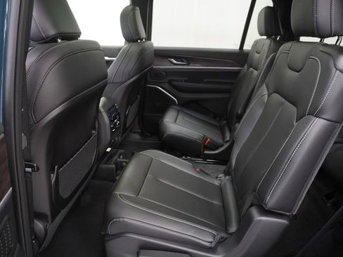 New 2026 Jeep Grand Cherokee L Limited image 17
