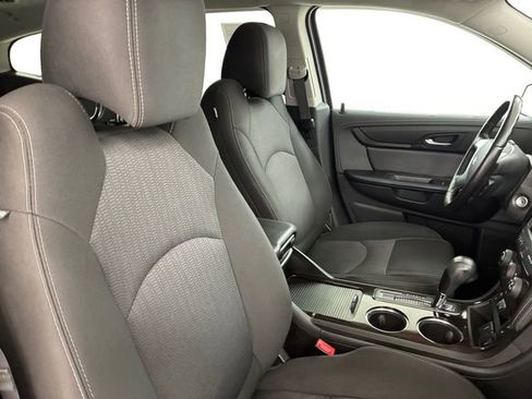 Used 2017 Chevrolet Traverse LT w/ Style and Technology Package image 14