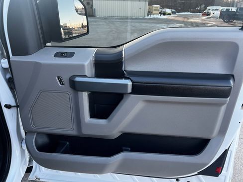 Used 2019 Ford F150 XLT image 24