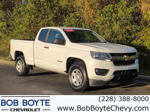 Used 2018 Chevrolet Colorado W/T w/ WT Convenience Package image 1