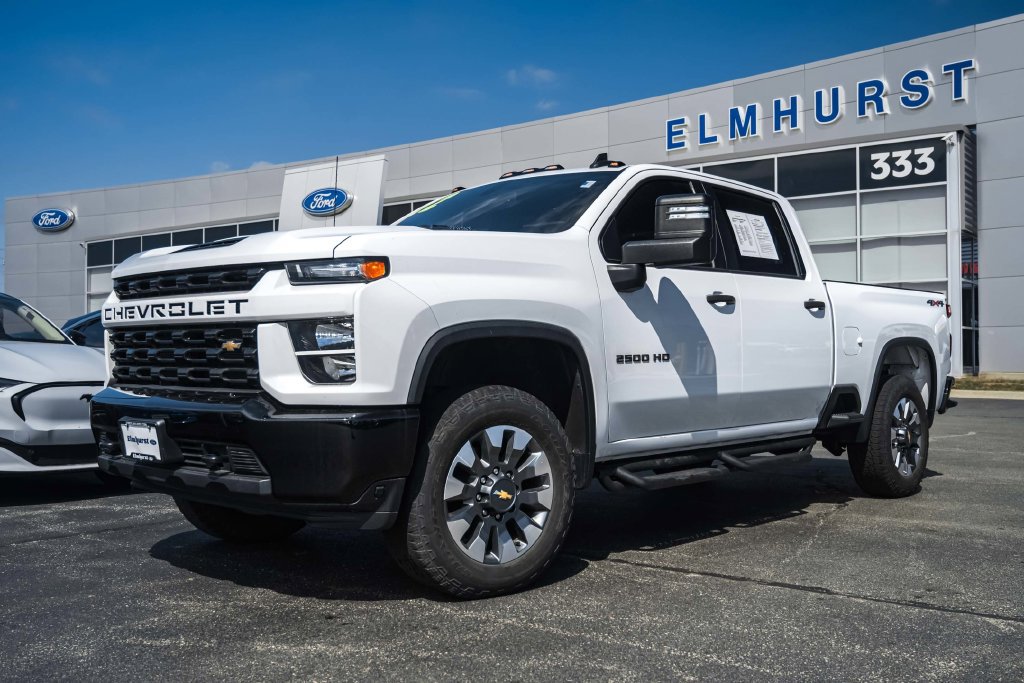 Used 2022 Chevrolet Silverado 2500 Custom w/ Custom Value Package AWD/4WD image 1
