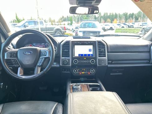 Certified 2020 Ford Expedition Platinum image 6