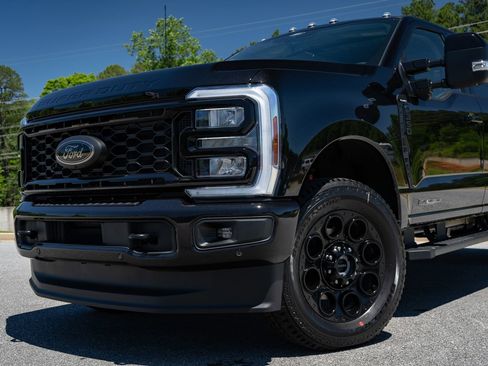 New 2026 Ford F350 Lariat w/ Black Appearance Package AWD/4WD image 6