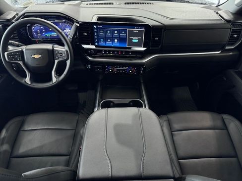 Certified 2025 Chevrolet Silverado 2500 LTZ w/ LTZ Convenience Package AWD/4WD image 11