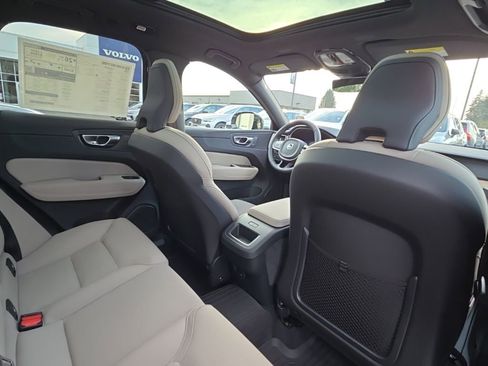 New 2026 Volvo XC60 B5 Core w/ Protection Package Premier AWD/4WD image 8