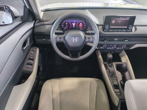 Used 2023 Honda Accord EX image 15