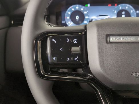 Used 2026 Land Rover Range Rover Evoque S image 15