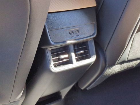 Used 2026 Chevrolet Equinox ACTIV FWD image 21
