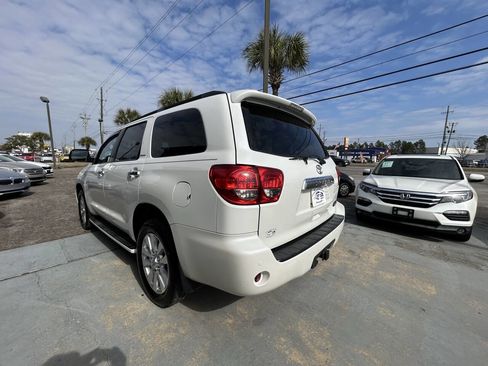 Used 2017 Toyota Sequoia Platinum image 3