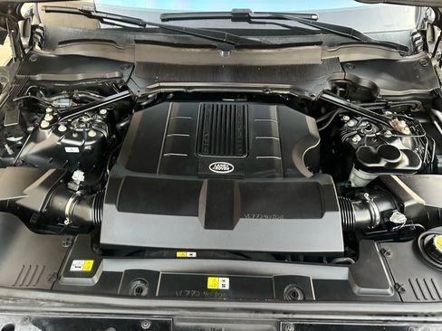 Used 2017 Land Rover Range Rover Supercharged image 37