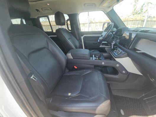 Used 2023 Land Rover Defender 130 SE AWD/4WD image 12