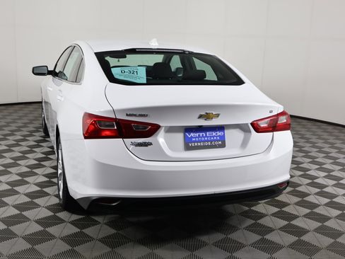 Used 2023 Chevrolet Malibu LT image 7