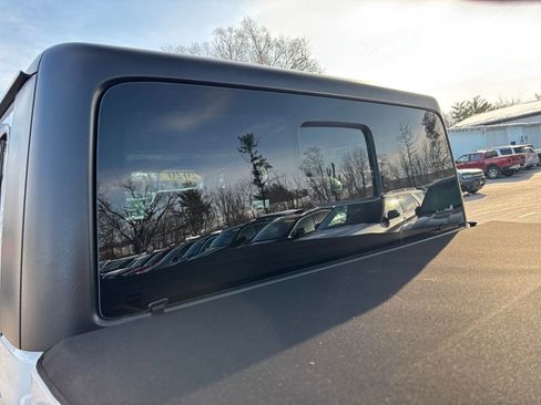 Used 2020 Jeep Gladiator Rubicon image 12