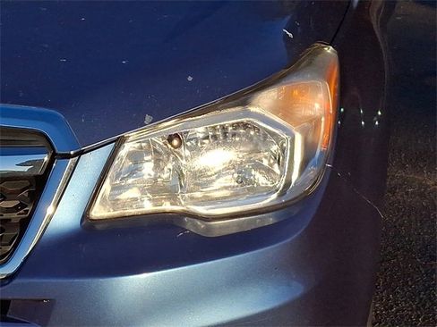 Used 2015 Subaru Forester 2.5i Limited image 9