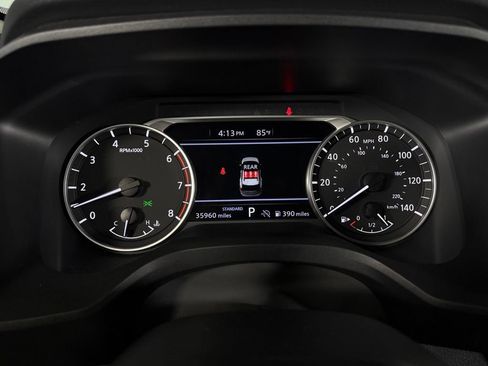 Used 2025 Nissan Rogue SV FWD image 16