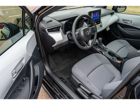 Used 2026 Toyota Corolla SE image 10